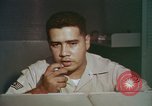 Standbild Techniker Uruguay, 1967, aus Sekunde 62 historischem Filmmaterial Videoclip 65675038303