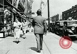 Immagine di Modi di telefono a confronto United States USA, 1940, secondo 41 filmato di repertorio 65675038314