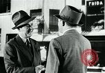 Immagine di Modi di telefono a confronto United States USA, 1940, secondo 48 filmato di repertorio 65675038314