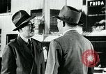 Immagine di Modi di telefono a confronto United States USA, 1940, secondo 51 filmato di repertorio 65675038314