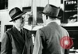 Immagine di Modi di telefono a confronto United States USA, 1940, secondo 53 filmato di repertorio 65675038314