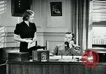 Immagine di Abitudini di telefono United States USA, 1940, secondo 13 filmato di repertorio 65675038315