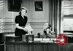 Immagine di Abitudini di telefono United States USA, 1940, secondo 19 filmato di repertorio 65675038315