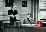 Immagine di Abitudini di telefono United States USA, 1940, secondo 40 filmato di repertorio 65675038315
