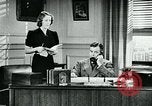 Immagine di Abitudini di telefono United States USA, 1940, secondo 41 filmato di repertorio 65675038315