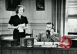 Immagine di Abitudini di telefono United States USA, 1940, secondo 53 filmato di repertorio 65675038315