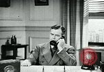 Immagine di Abitudini di telefono United States USA, 1940, secondo 57 filmato di repertorio 65675038315