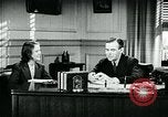 Immagine di Abitudini di telefono United States USA, 1940, secondo 16 filmato di repertorio 65675038316