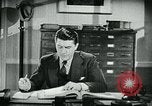 Immagine di Abitudini di telefono United States USA, 1940, secondo 60 filmato di repertorio 65675038316