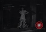 Standbild Zellophan kleider Paris Frankreich, 1933, aus Sekunde 1 historischem Filmmaterial Videoclip 65675038330