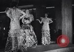 Standbild Zellophan kleider Paris Frankreich, 1933, aus Sekunde 24 historischem Filmmaterial Videoclip 65675038330