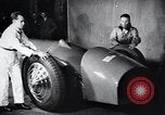 Standbild Malcolm Campbell und Bluebird Kfz Brooklands England, 1931, aus Sekunde 6 historischem Filmmaterial Videoclip 65675038348