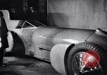 Standbild Malcolm Campbell und Bluebird Kfz Brooklands England, 1931, aus Sekunde 13 historischem Filmmaterial Videoclip 65675038348