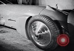 Standbild Malcolm Campbell und Bluebird Kfz Brooklands England, 1931, aus Sekunde 32 historischem Filmmaterial Videoclip 65675038348