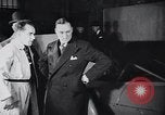 Standbild Malcolm Campbell und Bluebird Kfz Brooklands England, 1931, aus Sekunde 40 historischem Filmmaterial Videoclip 65675038348