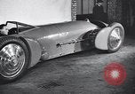 Standbild Malcolm Campbell und Bluebird Kfz Brooklands England, 1931, aus Sekunde 43 historischem Filmmaterial Videoclip 65675038348