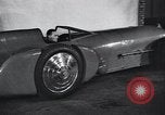 Standbild Malcolm Campbell und Bluebird Kfz Brooklands England, 1931, aus Sekunde 47 historischem Filmmaterial Videoclip 65675038348