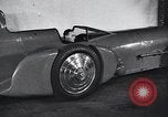 Standbild Malcolm Campbell und Bluebird Kfz Brooklands England, 1931, aus Sekunde 48 historischem Filmmaterial Videoclip 65675038348