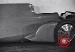 Standbild Malcolm Campbell und Bluebird Kfz Brooklands England, 1931, aus Sekunde 52 historischem Filmmaterial Videoclip 65675038348