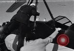 Image auto gyro landing Miami Florida USA, 1931, de la seconde 31 séquences d'archives historiques vidéo 65675038351