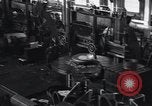 Image ship building plante ajoute des emplois au cours de la dépression Quincy Massachusetts USA, 1931, de la seconde 31 séquences d'archives historiques vidéo 65675038355