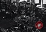 Image ship building plante ajoute des emplois au cours de la dépression Quincy Massachusetts USA, 1931, de la seconde 34 séquences d'archives historiques vidéo 65675038355