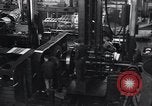 Image ship building plante ajoute des emplois au cours de la dépression Quincy Massachusetts USA, 1931, de la seconde 36 séquences d'archives historiques vidéo 65675038355