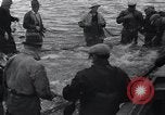 Standbild Lachs Astoria Oregon USA, 1937, aus Sekunde 38 historischem Filmmaterial Videoclip 65675038360