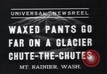 Standbild ski Pant Mount Rainier Washington USA, 1937, aus Sekunde 7 historischem Filmmaterial Videoclip 65675038361