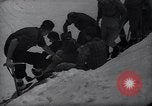 Standbild ski Pant Mount Rainier Washington USA, 1937, aus Sekunde 31 historischem Filmmaterial Videoclip 65675038361