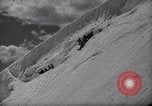 Standbild ski Pant Mount Rainier Washington USA, 1937, aus Sekunde 33 historischem Filmmaterial Videoclip 65675038361