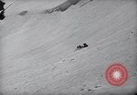 Standbild ski Pant Mount Rainier Washington USA, 1937, aus Sekunde 40 historischem Filmmaterial Videoclip 65675038361