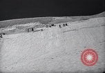Standbild ski Pant Mount Rainier Washington USA, 1937, aus Sekunde 42 historischem Filmmaterial Videoclip 65675038361