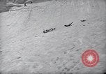 Standbild ski Pant Mount Rainier Washington USA, 1937, aus Sekunde 50 historischem Filmmaterial Videoclip 65675038361