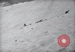 Standbild ski Pant Mount Rainier Washington USA, 1937, aus Sekunde 52 historischem Filmmaterial Videoclip 65675038361
