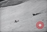 Standbild ski Pant Mount Rainier Washington USA, 1937, aus Sekunde 54 historischem Filmmaterial Videoclip 65675038361
