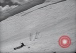 Standbild ski Pant Mount Rainier Washington USA, 1937, aus Sekunde 57 historischem Filmmaterial Videoclip 65675038361