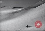 Standbild ski Pant Mount Rainier Washington USA, 1937, aus Sekunde 59 historischem Filmmaterial Videoclip 65675038361