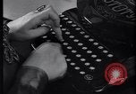 Standbild Rundstatler- GMBH Musik Schreibmaschine United States USA, 1937, aus Sekunde 11 historischem Filmmaterial Videoclip 65675038367