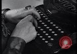 Standbild Rundstatler- GMBH Musik Schreibmaschine United States USA, 1937, aus Sekunde 12 historischem Filmmaterial Videoclip 65675038367
