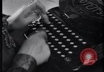 Standbild Rundstatler- GMBH Musik Schreibmaschine United States USA, 1937, aus Sekunde 16 historischem Filmmaterial Videoclip 65675038367