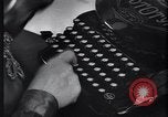 Standbild Rundstatler- GMBH Musik Schreibmaschine United States USA, 1937, aus Sekunde 17 historischem Filmmaterial Videoclip 65675038367