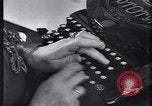 Standbild Rundstatler- GMBH Musik Schreibmaschine United States USA, 1937, aus Sekunde 25 historischem Filmmaterial Videoclip 65675038367