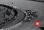 Standbild Rosemont gewinnt Pferderennen Arcadia California USA, 1937, aus Sekunde 42 historischem Filmmaterial Videoclip 65675038373