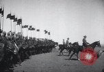 Standbild Kavallerie Einheiten Konstantinopel Türkei, 1928, aus Sekunde 17 historischem Filmmaterial Videoclip 65675038376