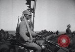 Standbild Kavallerie Einheiten Konstantinopel Türkei, 1928, aus Sekunde 29 historischem Filmmaterial Videoclip 65675038376