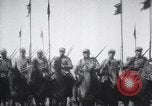 Standbild Kavallerie Einheiten Konstantinopel Türkei, 1928, aus Sekunde 33 historischem Filmmaterial Videoclip 65675038376