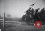 Standbild Kavallerie Einheiten Konstantinopel Türkei, 1928, aus Sekunde 48 historischem Filmmaterial Videoclip 65675038376