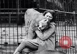 Standbild Olga Celeste Los Angeles California USA, 1928, aus Sekunde 47 historischem Filmmaterial Videoclip 65675038378