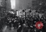 Standbild Protest New York United States USA, 1937, aus Sekunde 11 historischem Filmmaterial Videoclip 65675038386